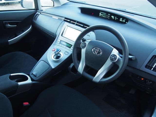 Car thumbnail 4