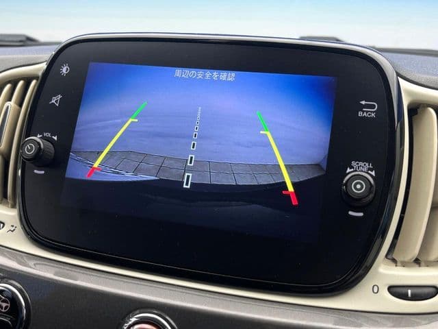 Car thumbnail 4