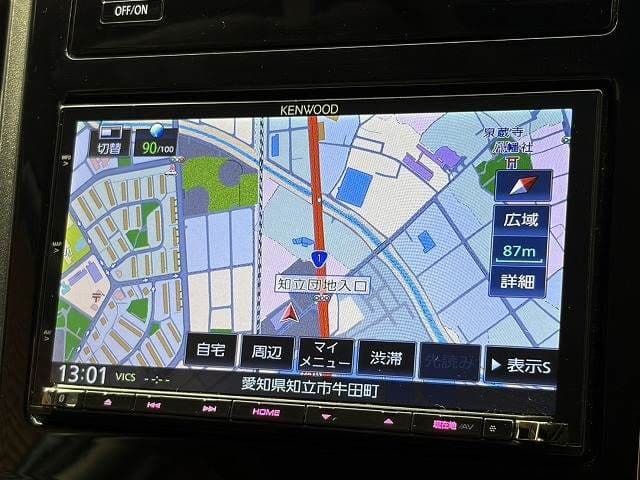 Car thumbnail 3