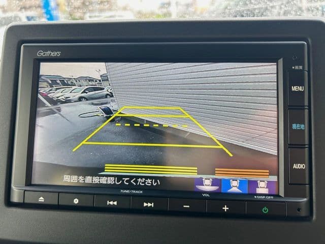 Car thumbnail 4