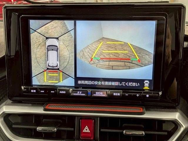 Car thumbnail 4