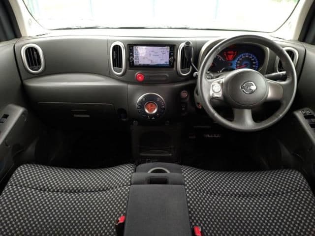 Car thumbnail 3