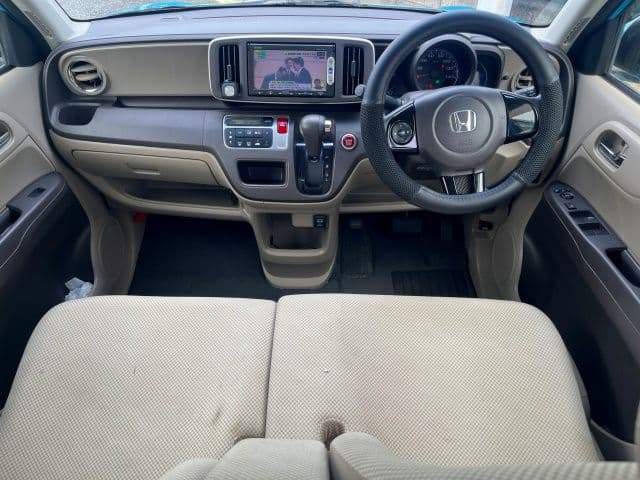 Car thumbnail 2