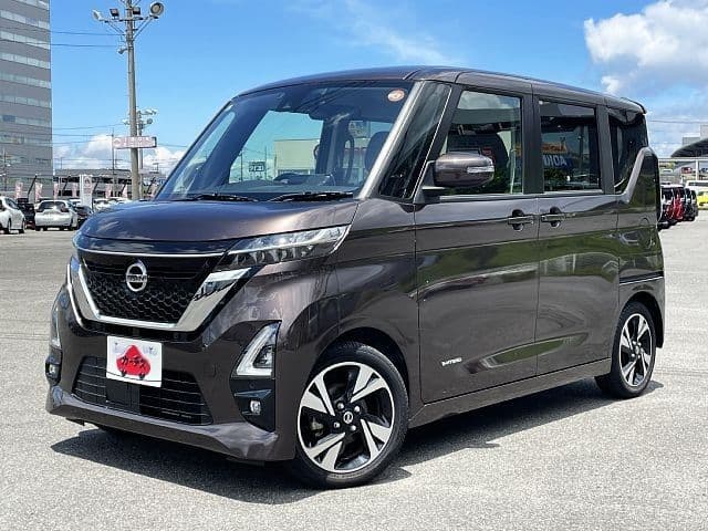NISSAN