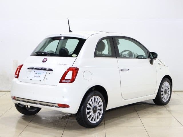 Car thumbnail 2