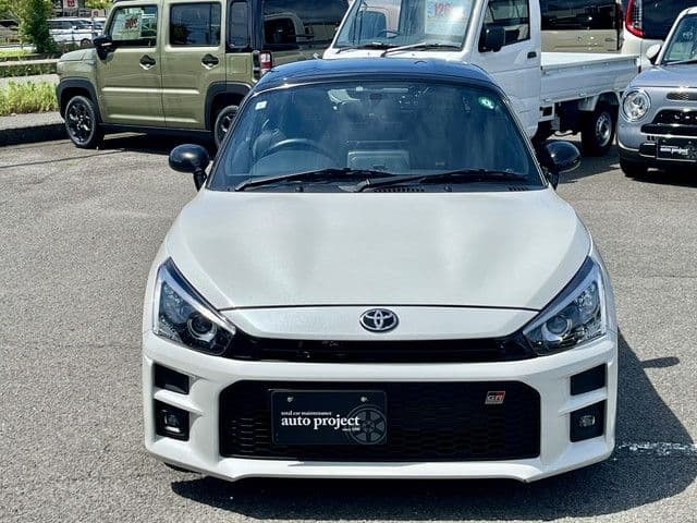 Car thumbnail 2