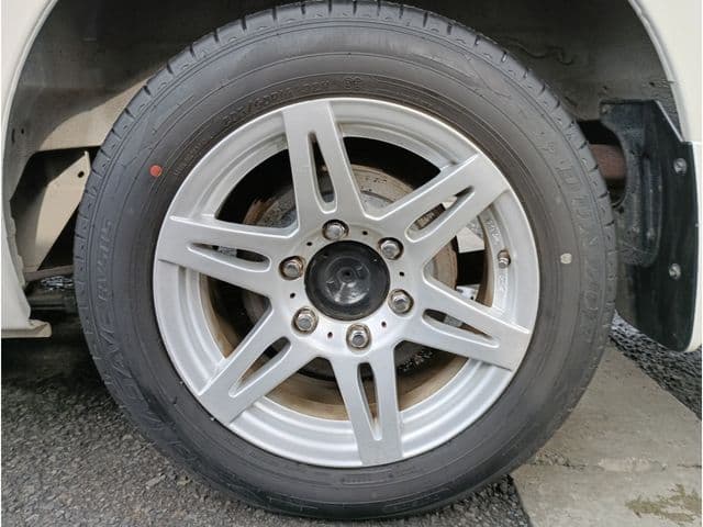 Car thumbnail 4