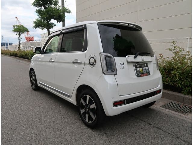 Car thumbnail 3