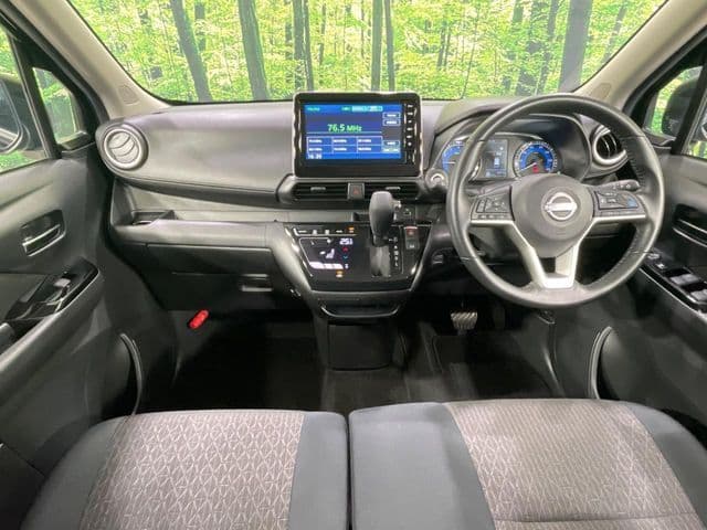 NISSAN