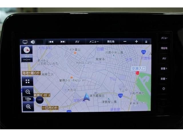 Car thumbnail 3