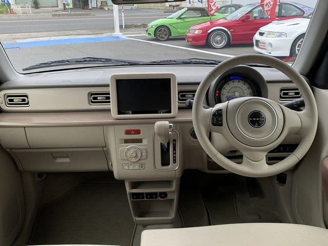Car thumbnail 3