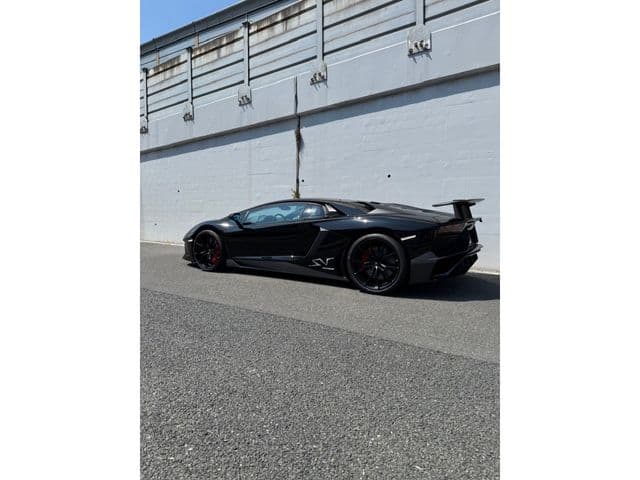 Car thumbnail 3