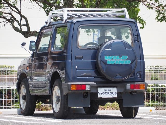 Car thumbnail 3