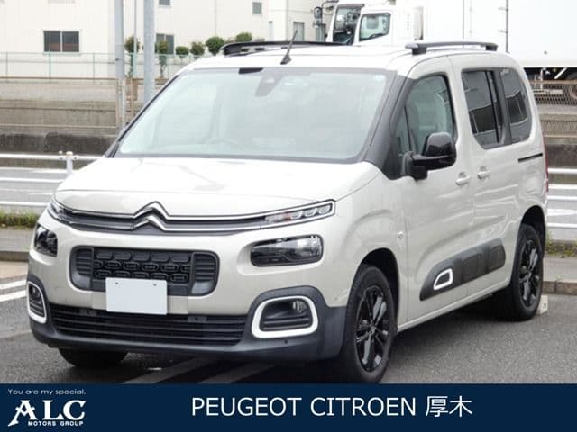 Car image 1