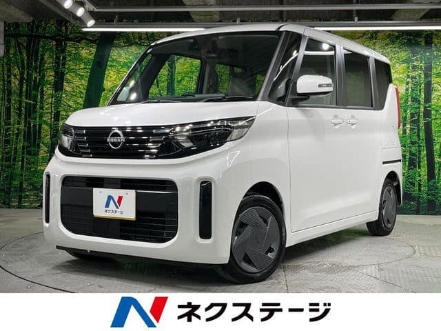 NISSAN