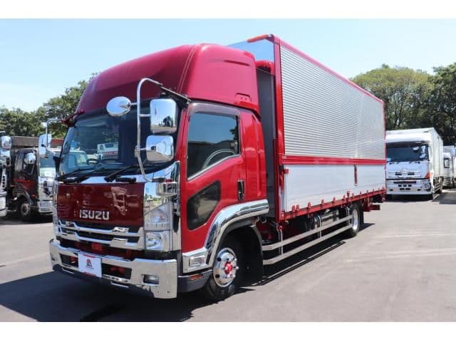 ISUZU