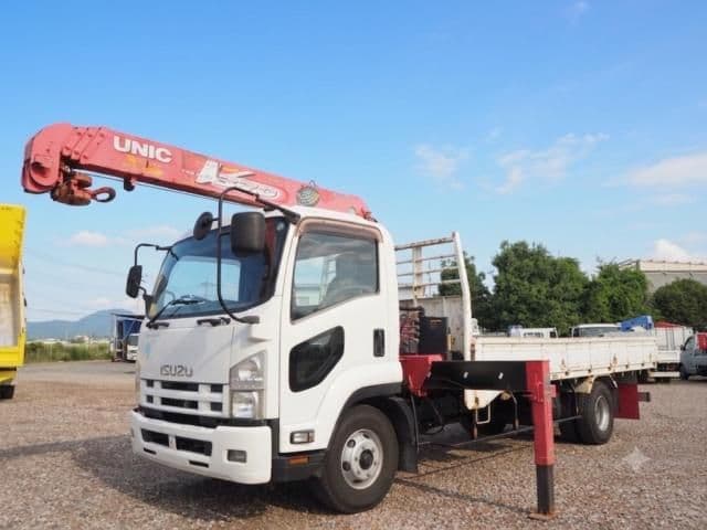 ISUZU