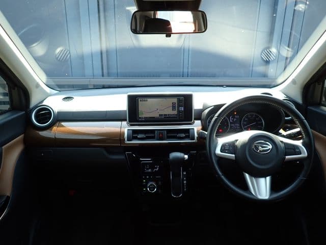 Car thumbnail 2