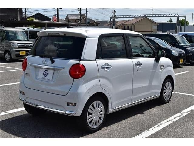 Car thumbnail 4