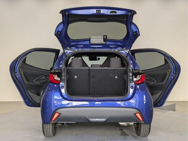 Car thumbnail 4