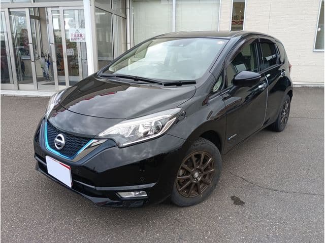 NISSAN