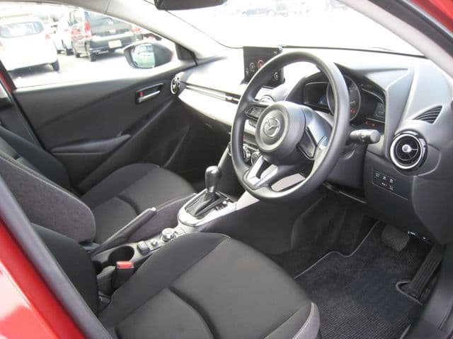 Car thumbnail 2