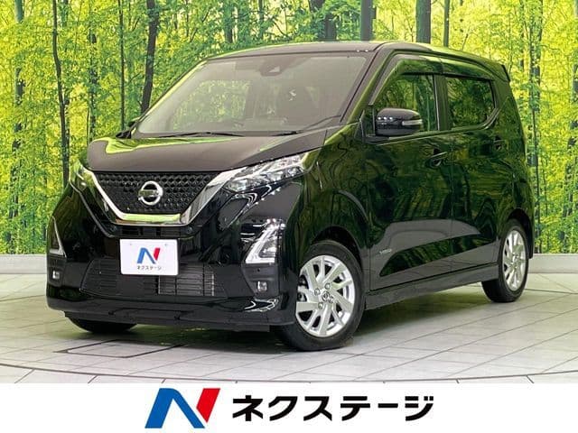 NISSAN