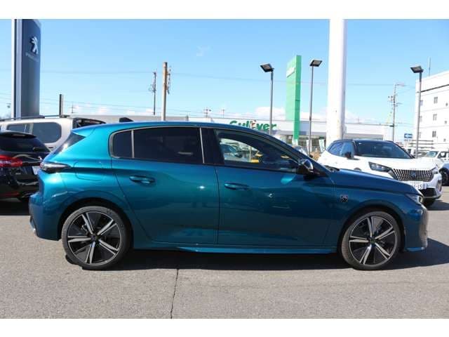 Car thumbnail 4