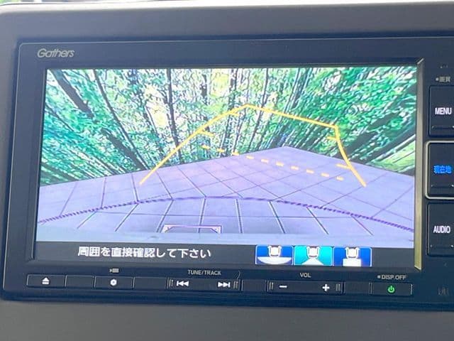 Car thumbnail 4