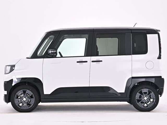 Car thumbnail 3