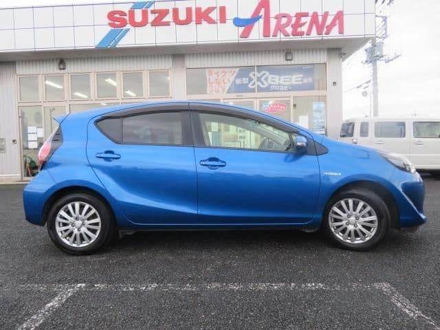 Car thumbnail 4
