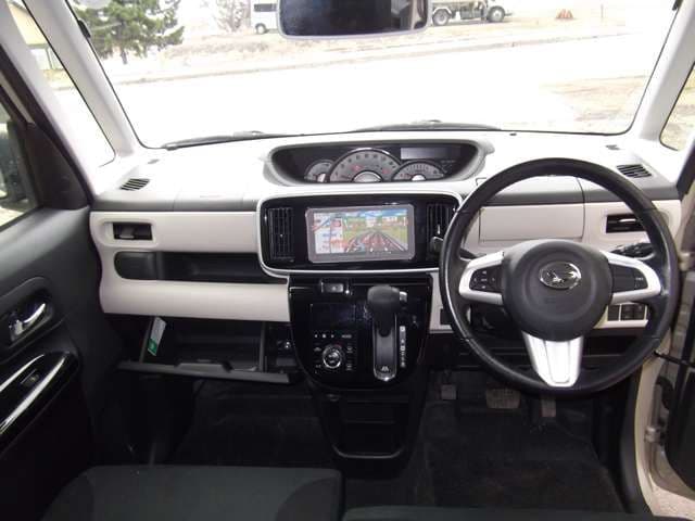 Car thumbnail 3