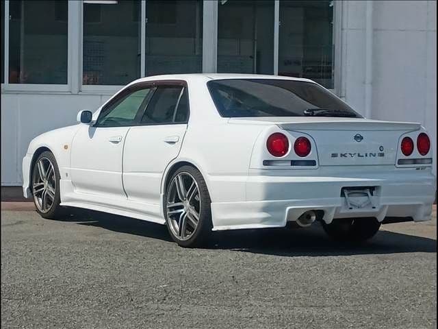 Car thumbnail 4