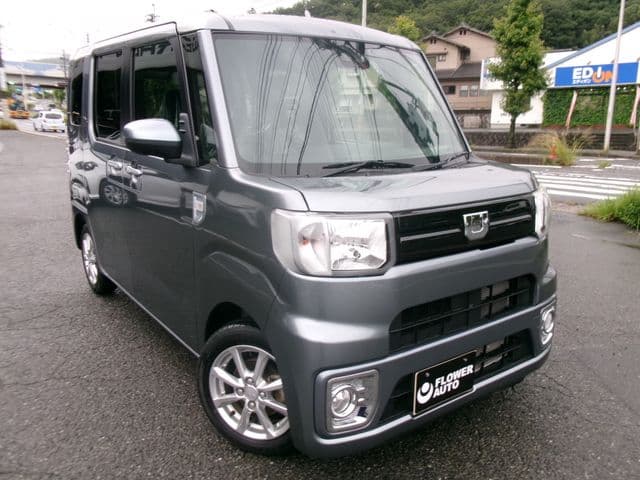 Car thumbnail 4