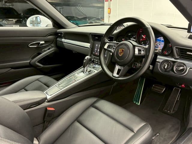 Car thumbnail 2