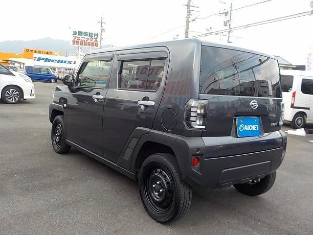 Car thumbnail 3