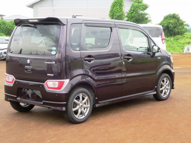Car thumbnail 3