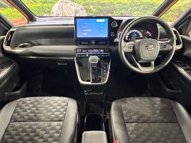 Car thumbnail 2