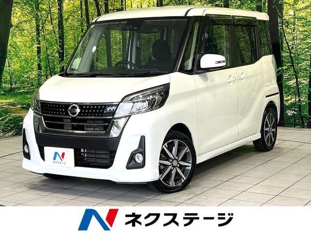 NISSAN