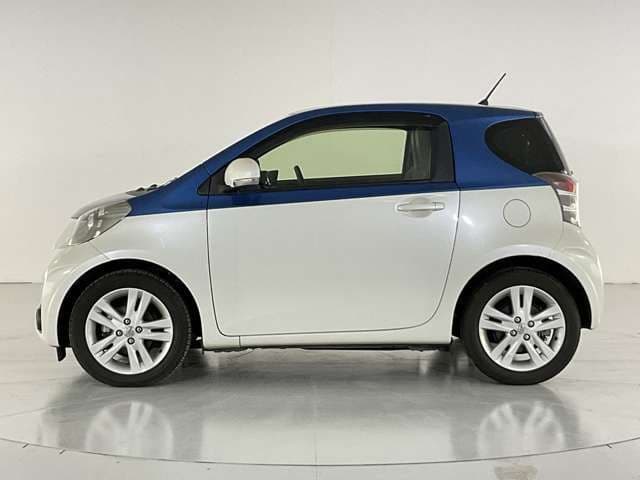 Car thumbnail 3