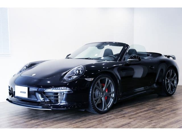 PORSCHE