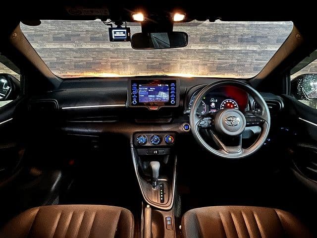 Car thumbnail 2