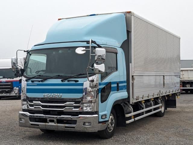 ISUZU
