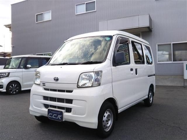 TOYOTA PIXIS van 4WD