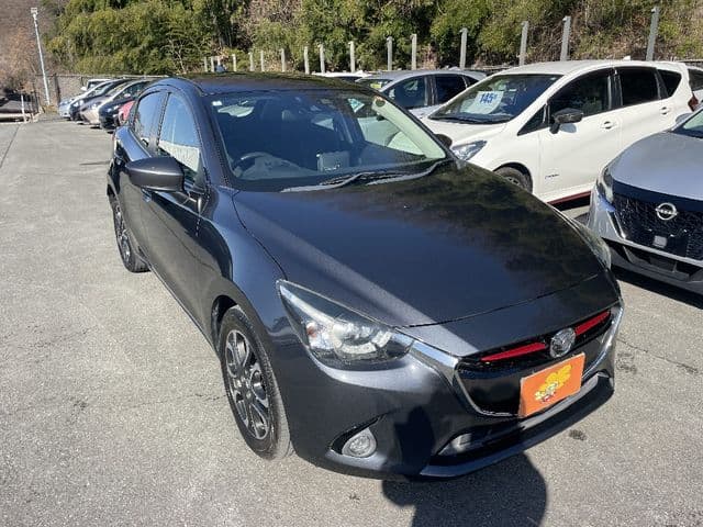 Car image 1