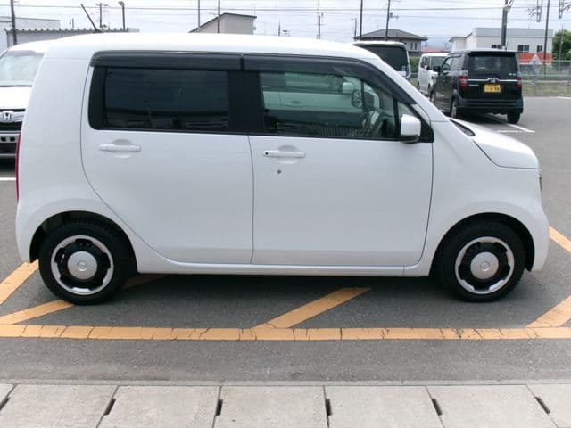 Car thumbnail 4