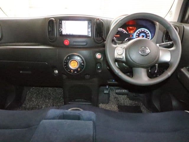Car thumbnail 3