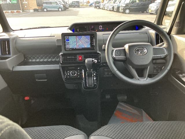 Car thumbnail 4