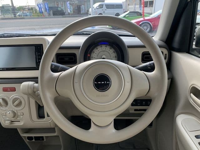 Car thumbnail 4