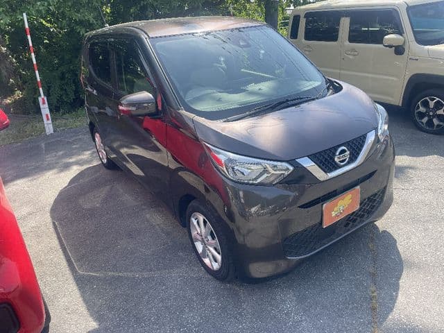 NISSAN